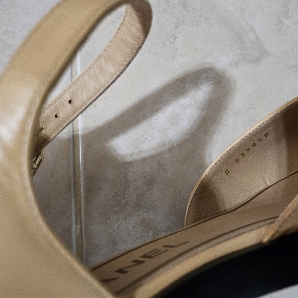 Chanel shoes - Picture 7 of 10